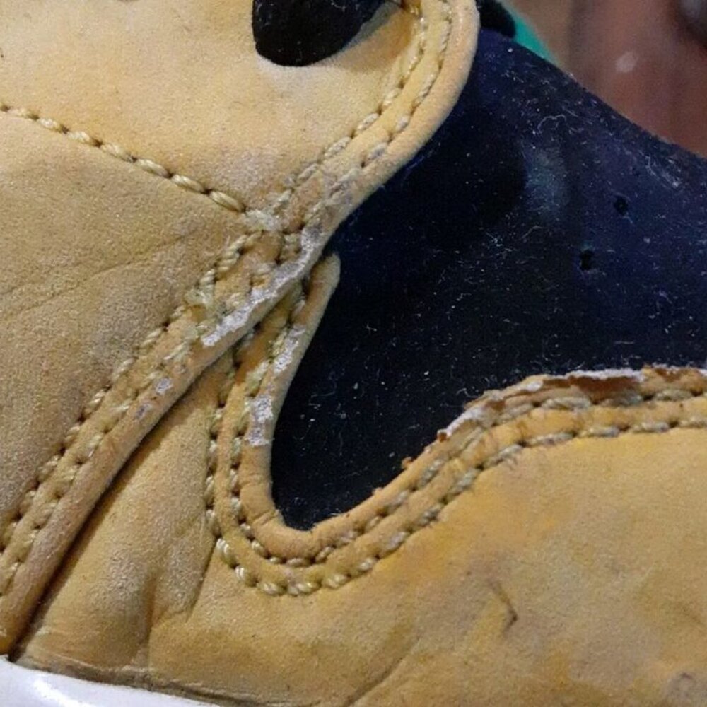 Size 12 - Air Jordan 1 Retro Mid Reverse New Love - Picture 11 of 12